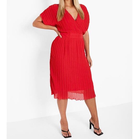 Boohoo NWT Red Pleated V-Neck Cocktail Dress Size 12 - Picture 1 of 9